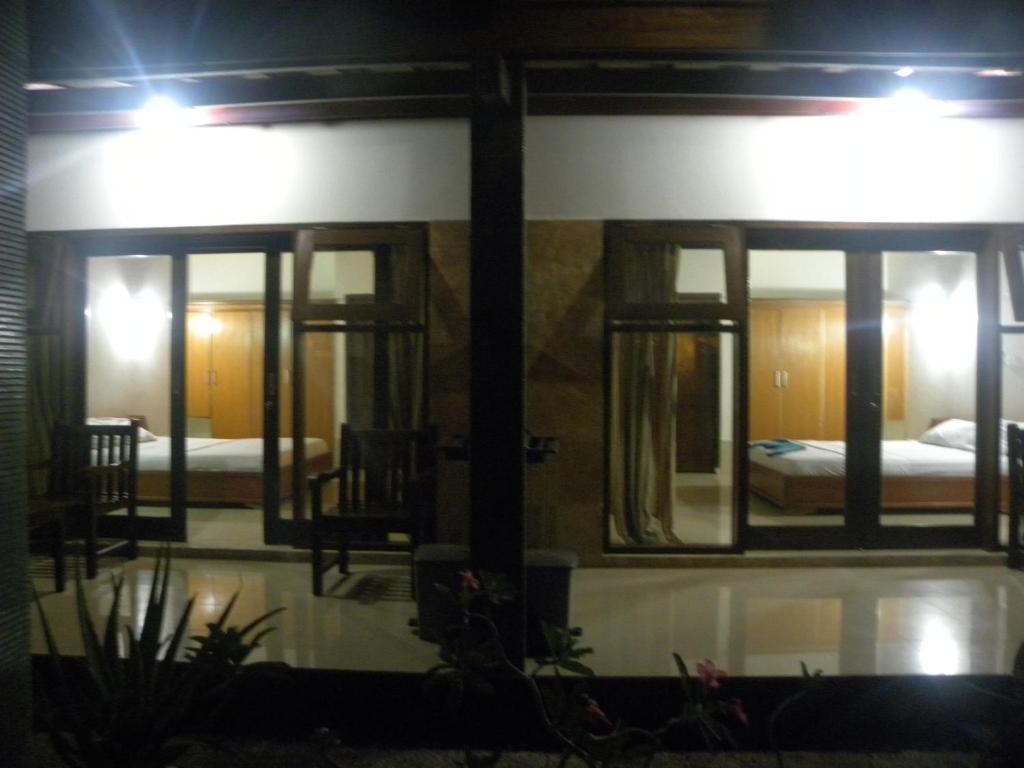 Malino Homestay Gili Trawangan Exterior foto
