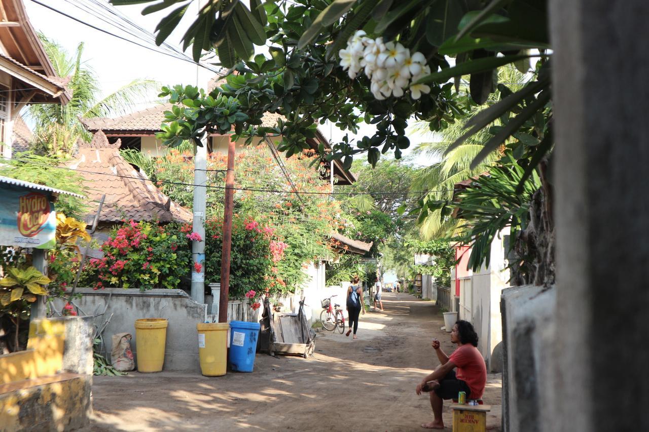 Malino Homestay Gili Trawangan Exterior foto